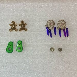4pc. CLAIRE’S STUD EARRINGS BUNDLE